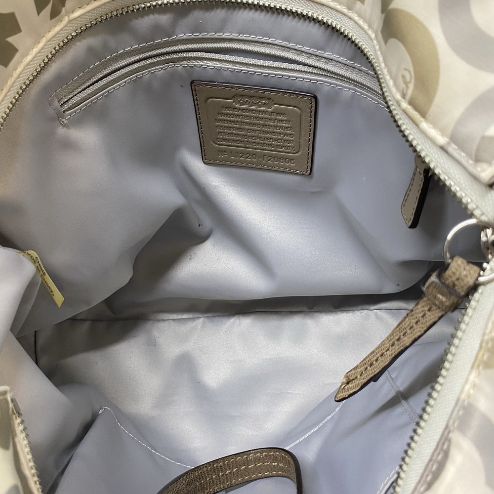 COACH ALEXANDRA CHAIN LINK CLOVER SIGNATURE C SHOULDER BAG- Tan&blue Needs Clean - Picture 16 of 16